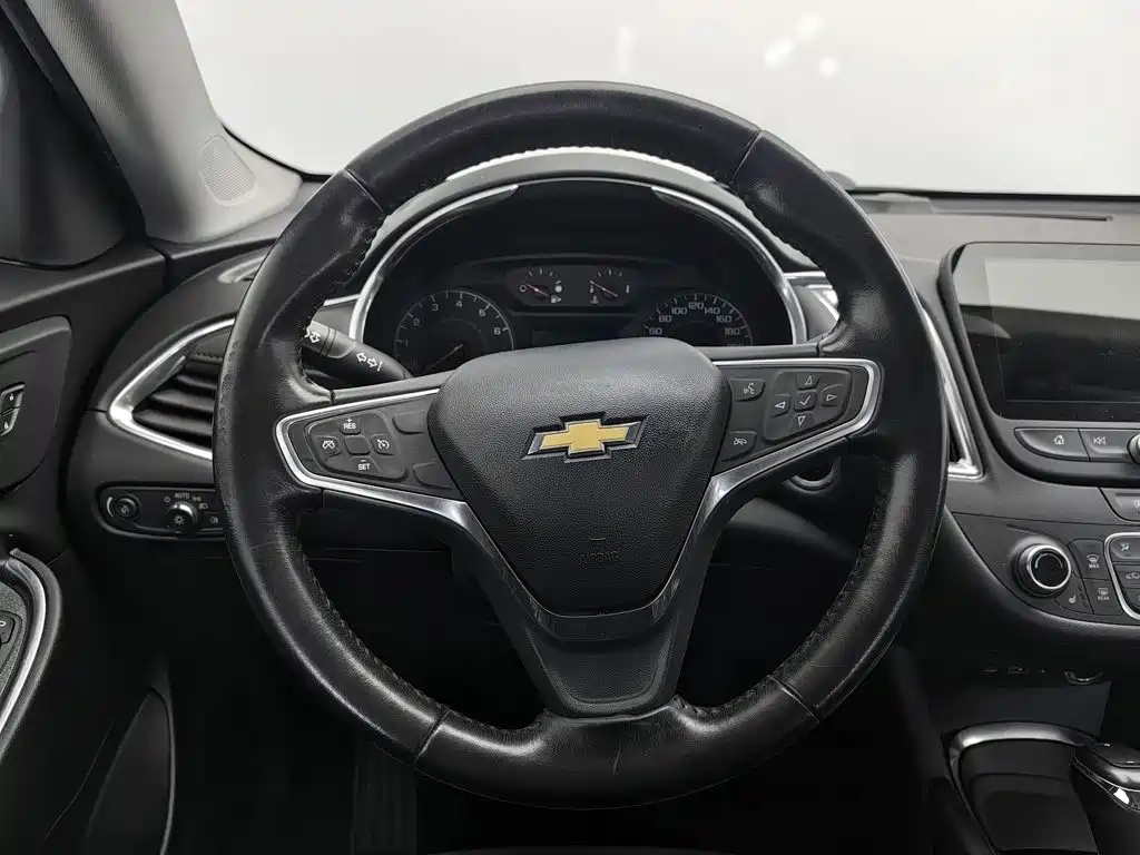 Фото 11 - Chevrolet Malibu XL