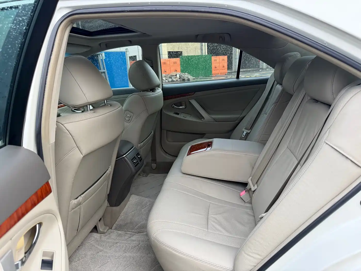 Фото 5 - Toyota Camry