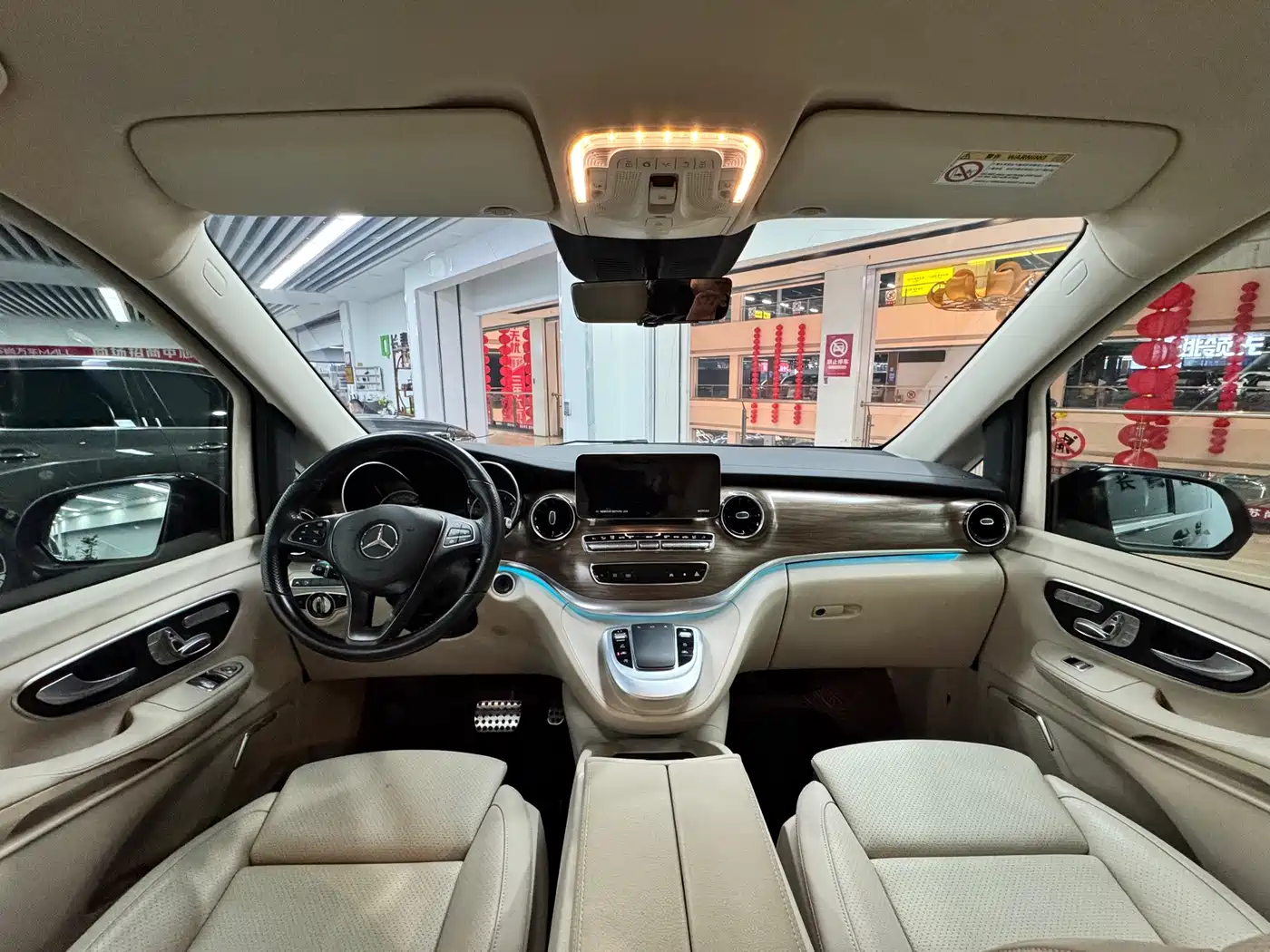 MERCEDES-BENZ V CLASS