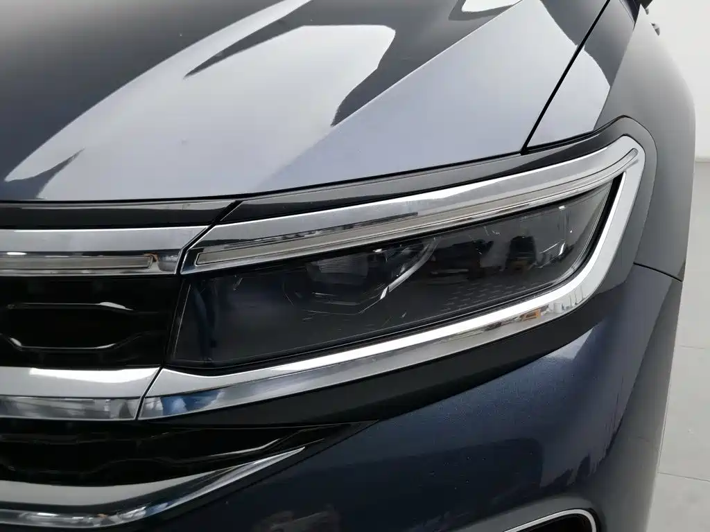 Фото 7 - Volkswagen Talagon