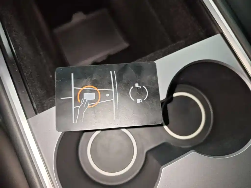 Фото 9 - Tesla Model Y