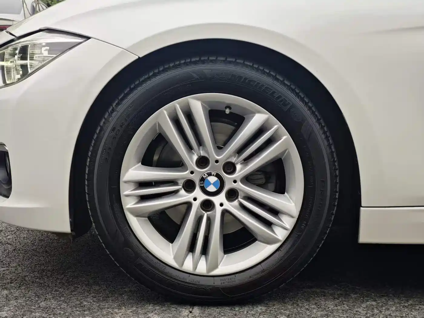 صورة 5 - BMW 3 Series