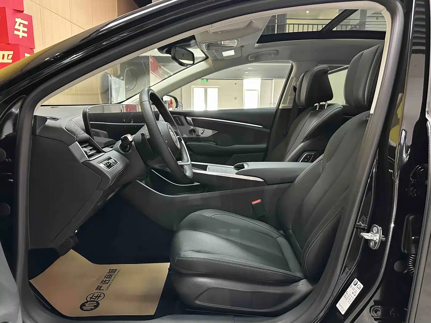 Buick LaCrosse 2025 2026 Model 28T Platinum Edition