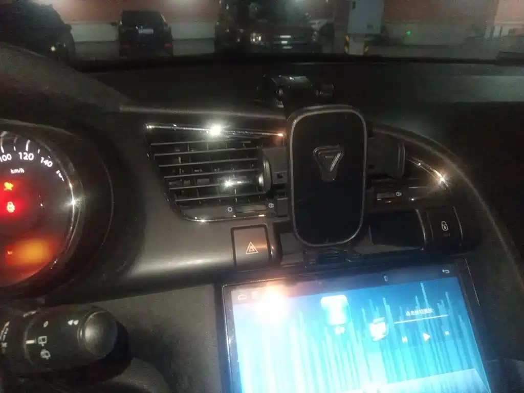 Peugeot 3008 2017 2016 2.0L Automatic Classic Edition