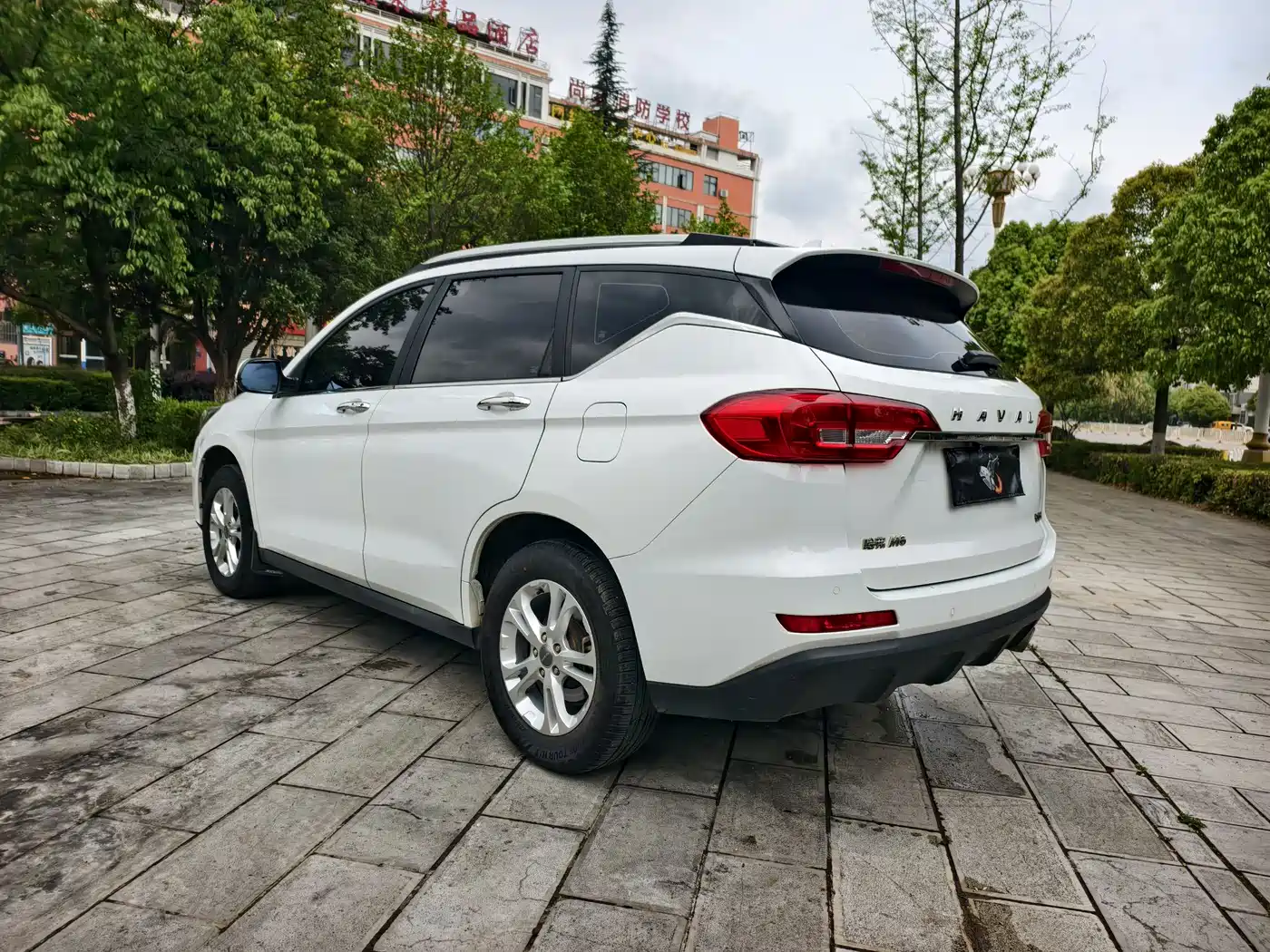 Haval M6 2017 1.5T Manual 2WD Urban фото 4