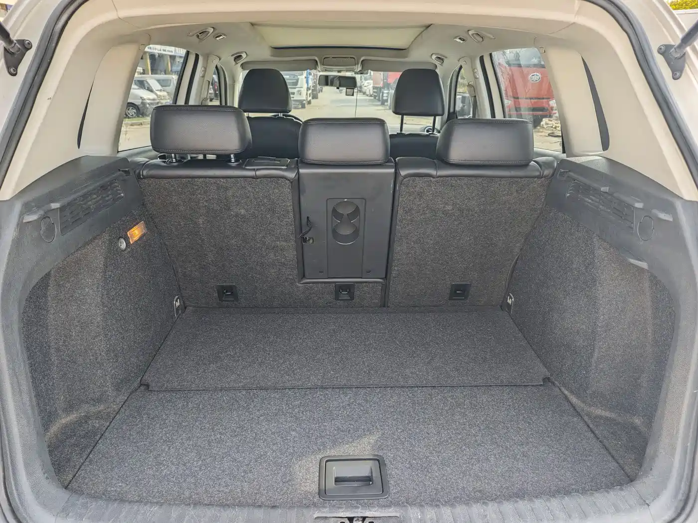 Volkswagen Tiguan 2012 1.8TSI Automatic 4WD Elite Edition фото 12