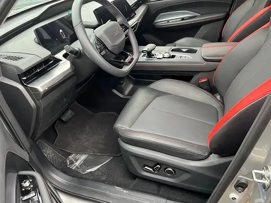 Changan Oshan Z6 2022 2022 Blue Whale 1.5T DCT Intelligent Leader
