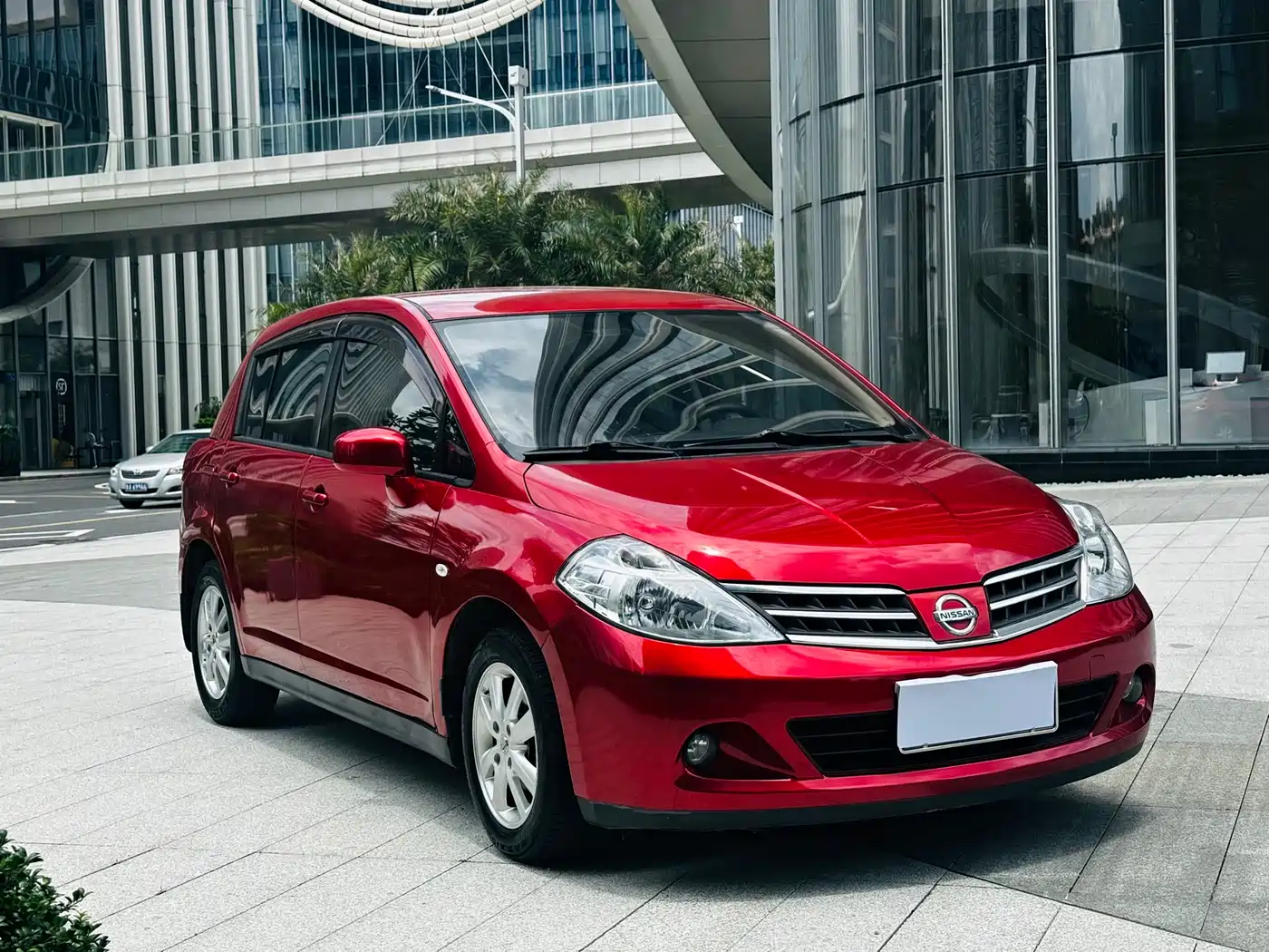Nissan Tiida 2010 2008 1.6L Automatic Luxury