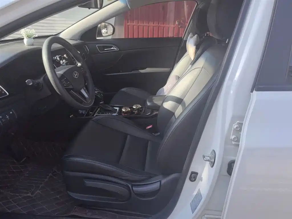 Hyundai Mistra 2014 1.8L Auto Smart GLS фото 15