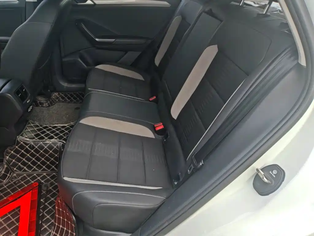 Volkswagen T-Roc, миниатюра 17