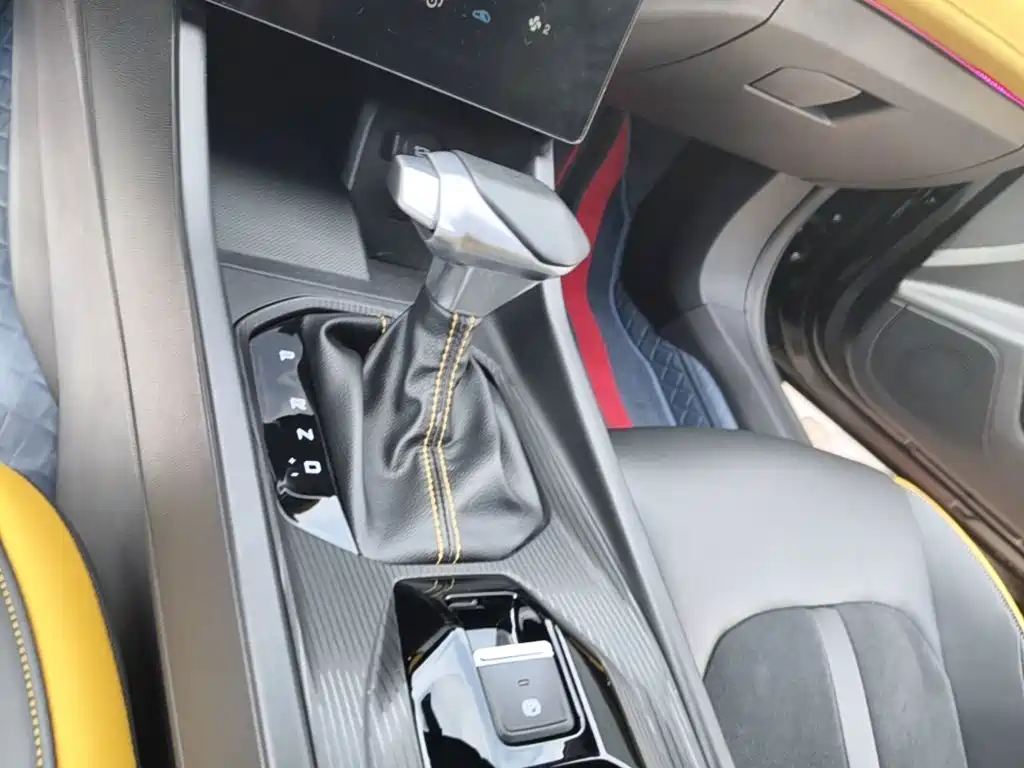 Фото 14 - Dongfeng Aeolus Yixuan