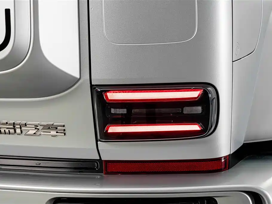 iCAR V23 2026 2025 Model Cyber Edition