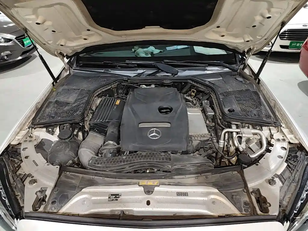 Photo 23 - Mercedes-Benz C-Class