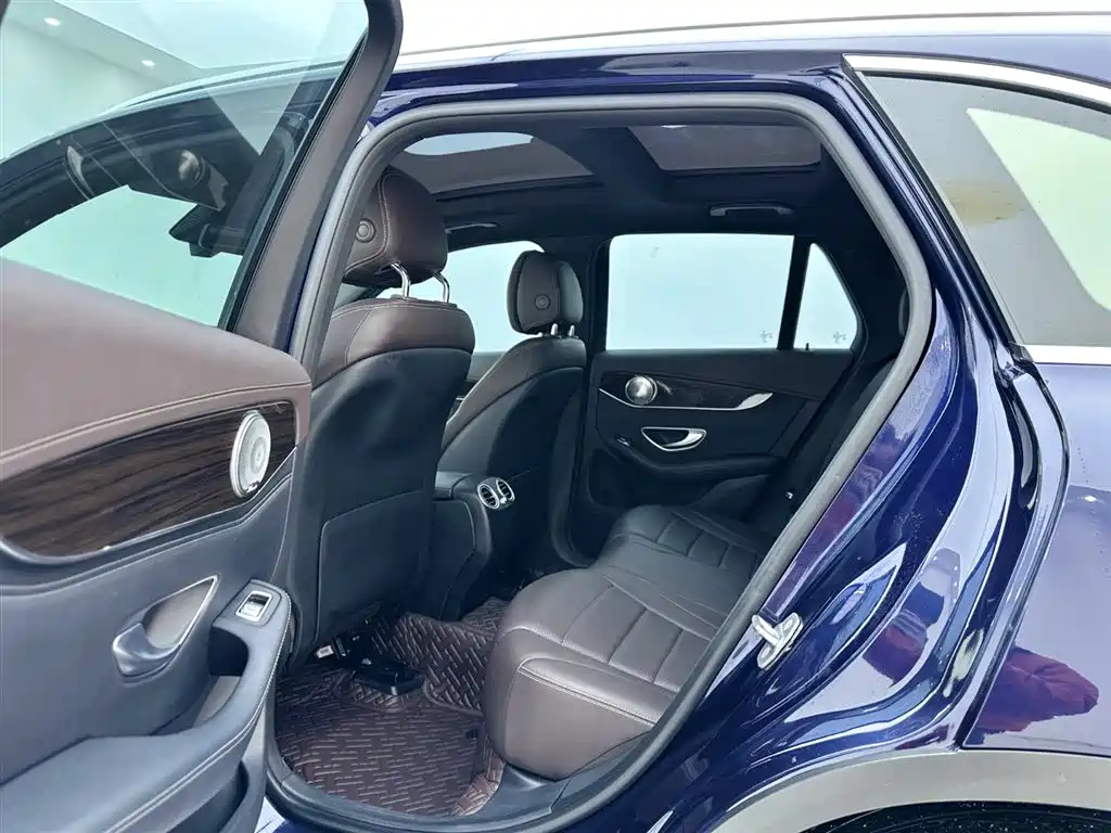 Mercedes-Benz GLC 2017 GLC 260 4MATIC Luxury фото 14