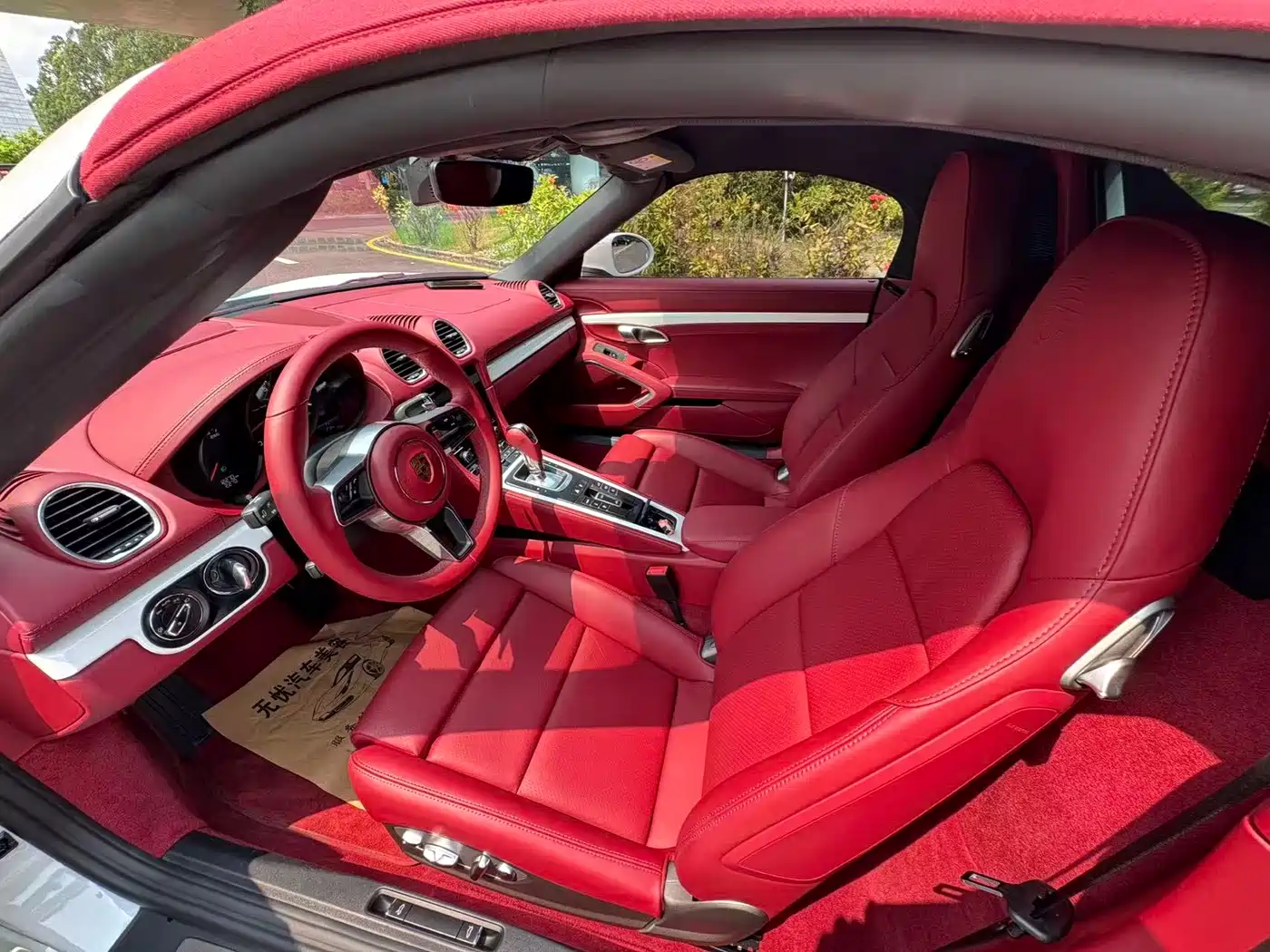 PORSCHE 718