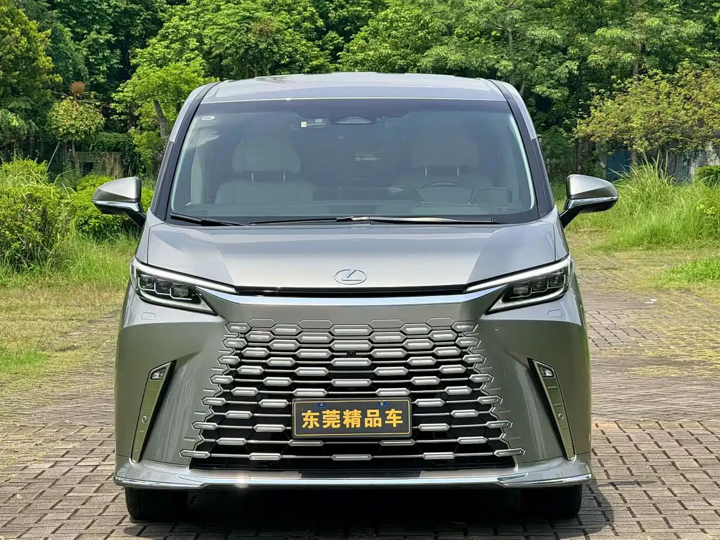 Lexus LM 2025 2025 Model 500h Six-Seater Prestige Edition