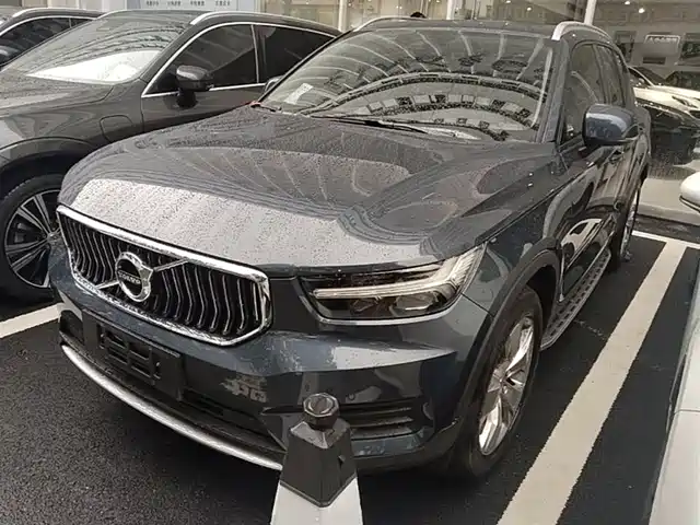  Volvo Volvo XC40 2021 Model T4 AWD Smart Drive Fashion Edition