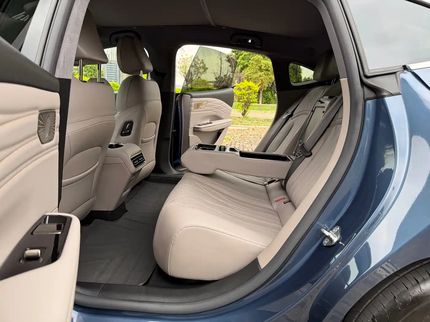 GEELY GALAXY GALAXY SPARKLE 8