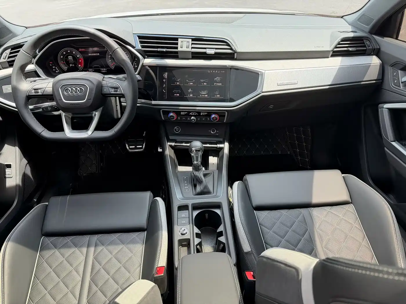 Audi Q3 2025 2025 quattro 45th Anniversary Edition 35TFSI Fashion Dynamic