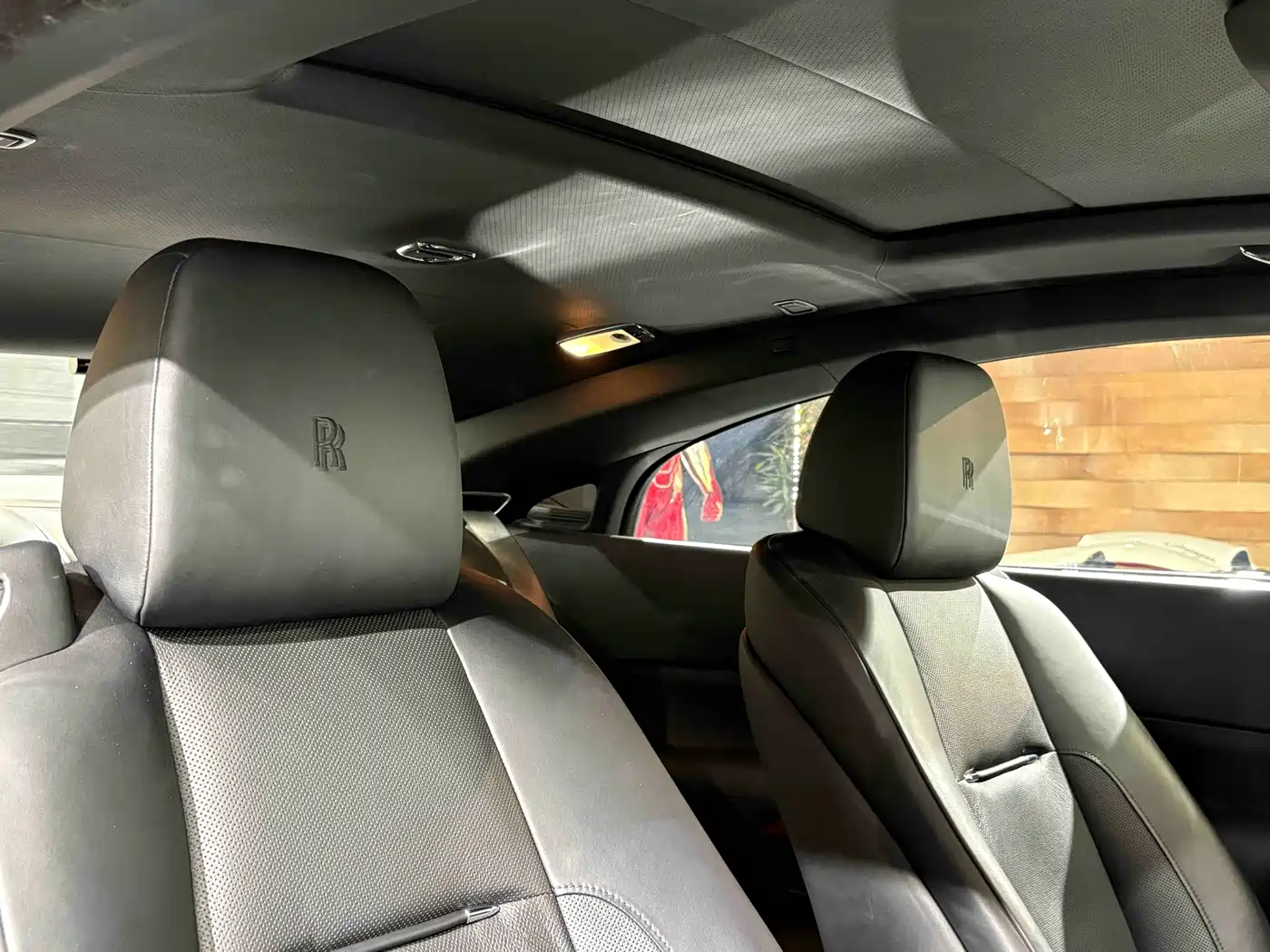 Rolls-Royce Wraith 2013 6.6T Standard фото 15
