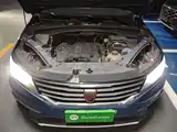 Фото 20 - Roewe RX5