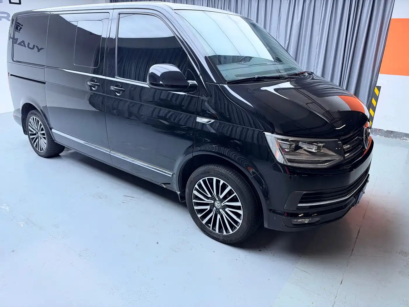 Volkswagen Multivan 2019 2019 2.0TSI 4WD Premium 7-seater