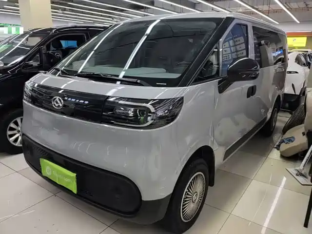  SAIC Maxus Dana V1 2025 V1 Short Wheelbase Low Roof Multi-Purpose Version (42kWh)