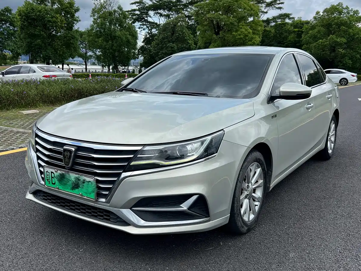 Roewe i6 New Energy 2019 2017 45T Hybrid Connected Smart Enjoyment Edition