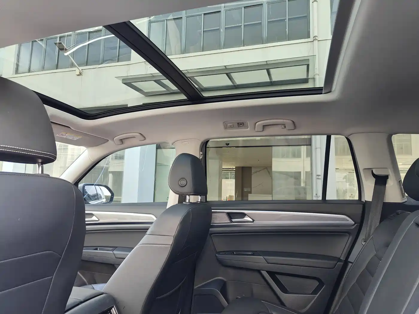 Volkswagen Teramont 2020 380TSI 4WD Luxury Edition China VI фото 11