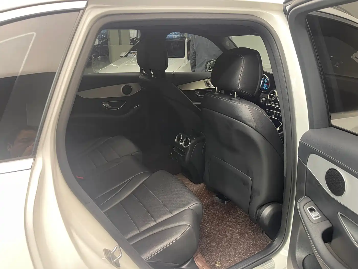 Mercedes-Benz GLC 2022 Facelift II GLC 260 L 4MATIC Sport Model фото 13
