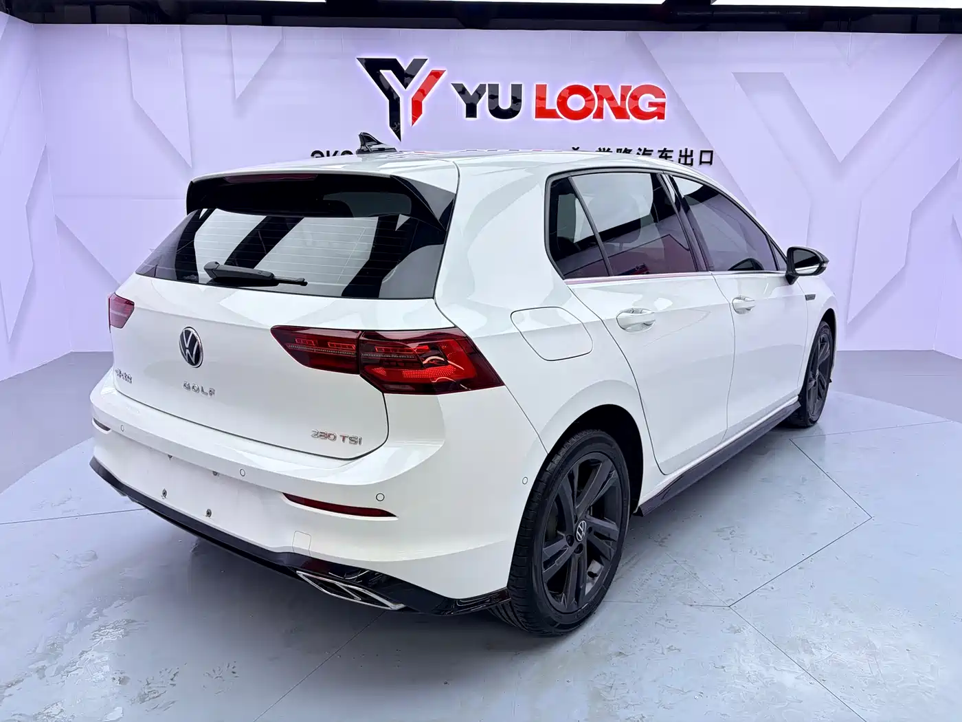 Volkswagen Golf 2023 Model 280TSI DSG R-Line фото 6