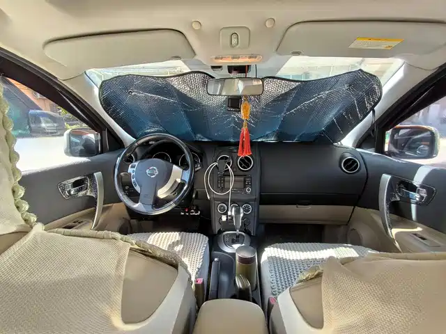 Nissan Qashqai 2010 20X Thunder CVT 2WD — фото 5