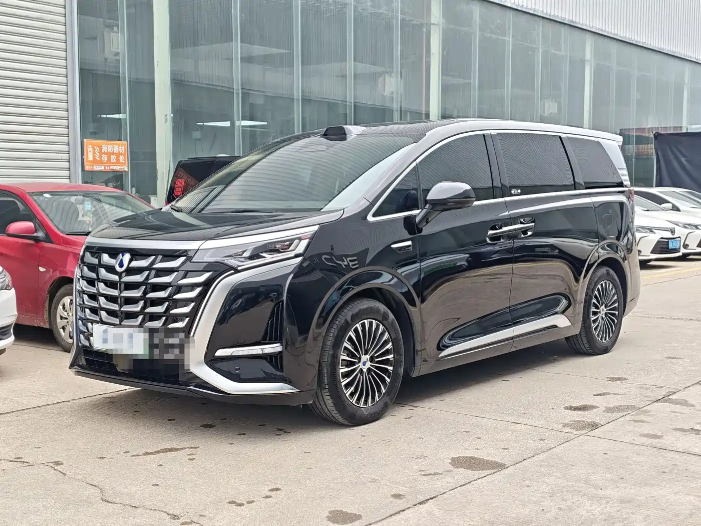 Denza D9 2025 DM-i Smart Drive Edition 1020 AWD Prestige
