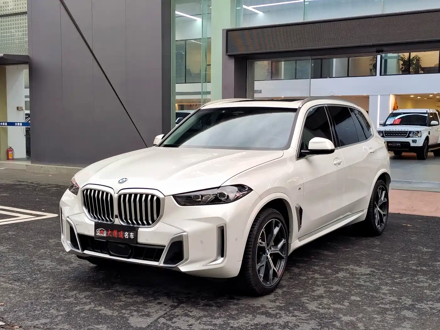 BMW X5 2023 xDrive 30Li Premium M Sport Package