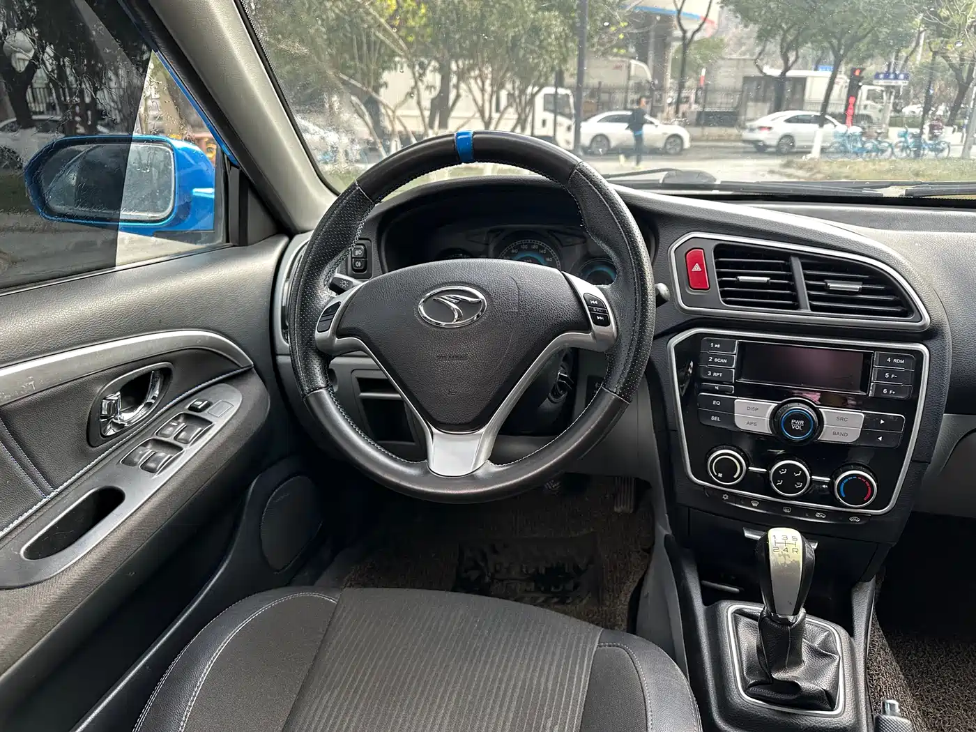 Soueast V3 Lingyue 2015 2015 1.5L Manual Elegance Edition