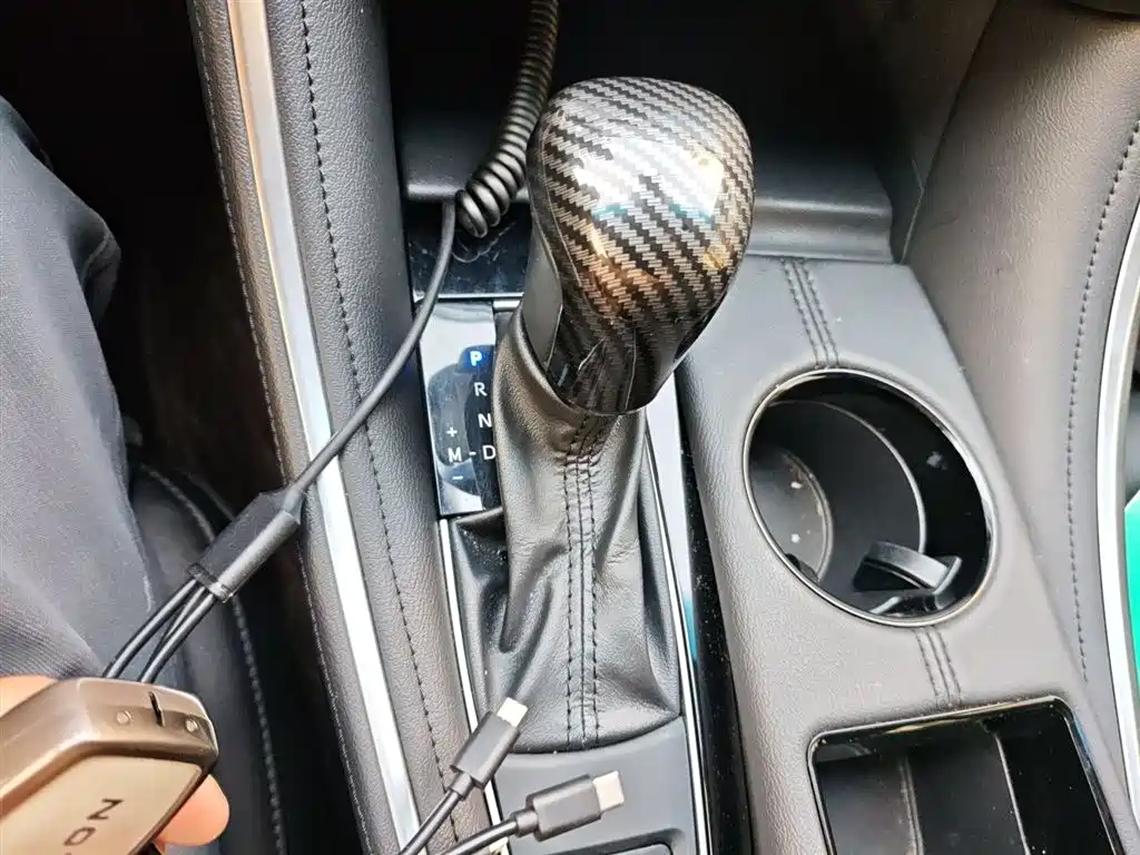 Toyota Avalon 2022 2.0L Luxury Edition фото 7