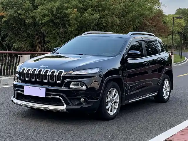  Jeep Cherokee 2016 2.4L Leading Smart Edition