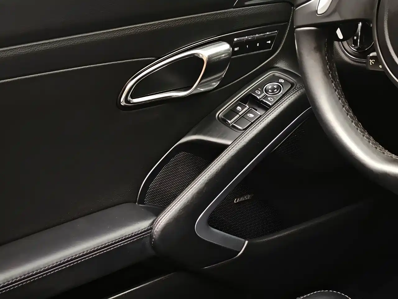 Photo 16 - Porsche 911