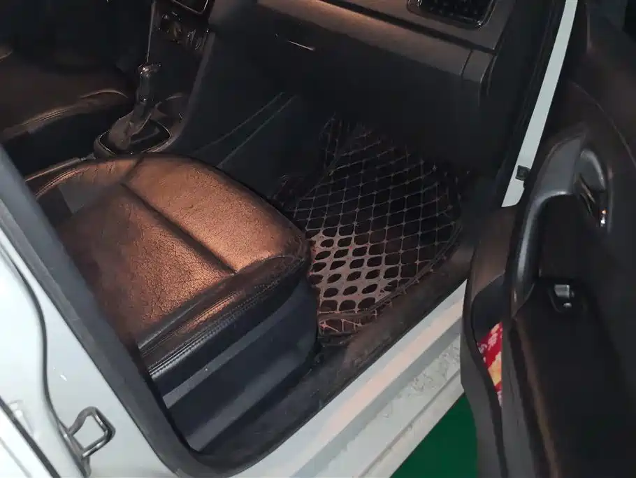 Volkswagen Polo 2018 1.5L Auto Comfort фото 8