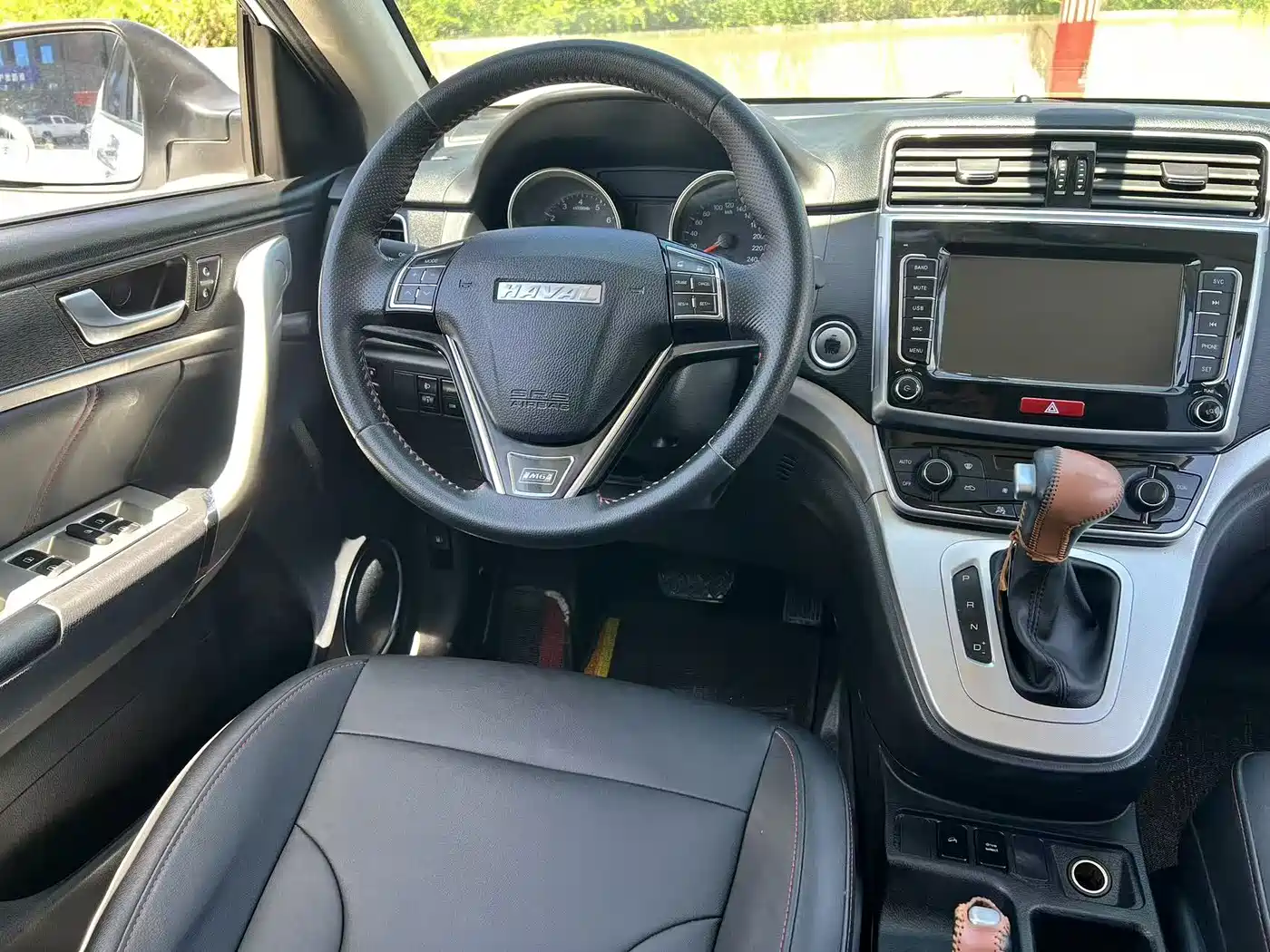 Фото 10 - Haval M6