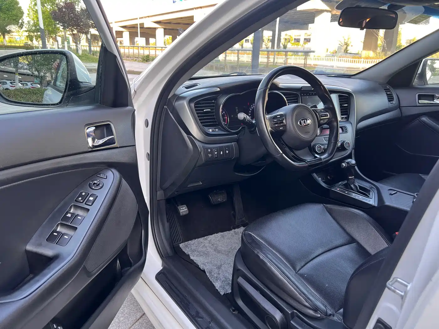 Kia K5 2015 2.0T Automatic Turbo фото 19
