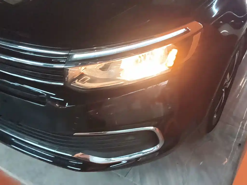 Фото 24 - Citroën C5