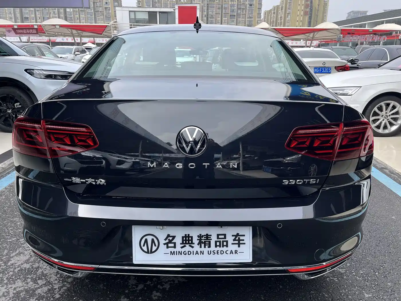 Volkswagen Magotan 2023 Model 2 Million Commemorative Edition 330TSI DSG Luxury фото 18