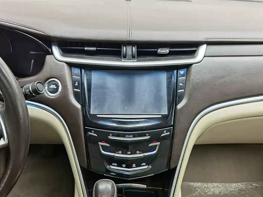 Cadillac XTS 2017 28T Technology фото 12
