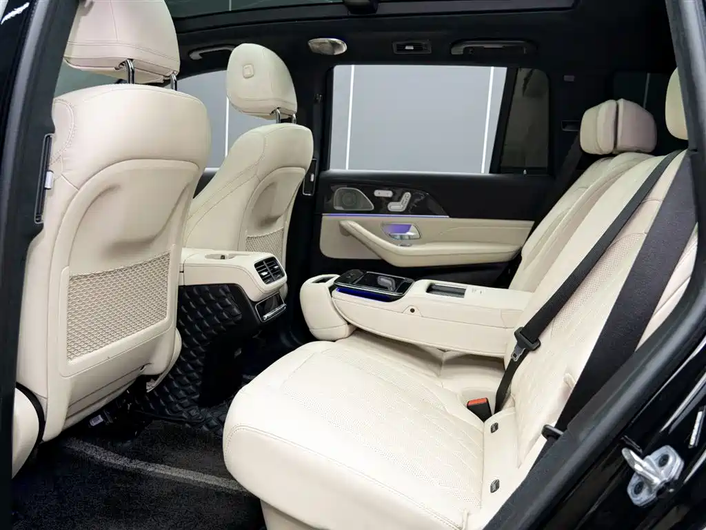 Mercedes-Benz GLS AMG 2024 AMG GLS 63 4MATIC+ фото 11