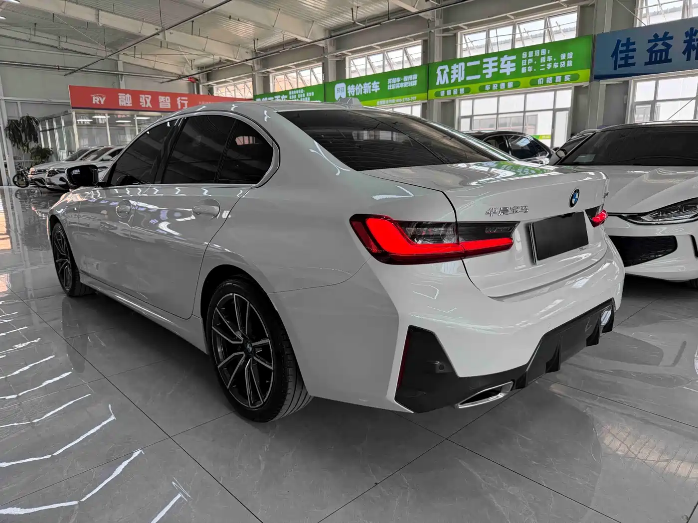 Фото 6 - BMW 3 Series
