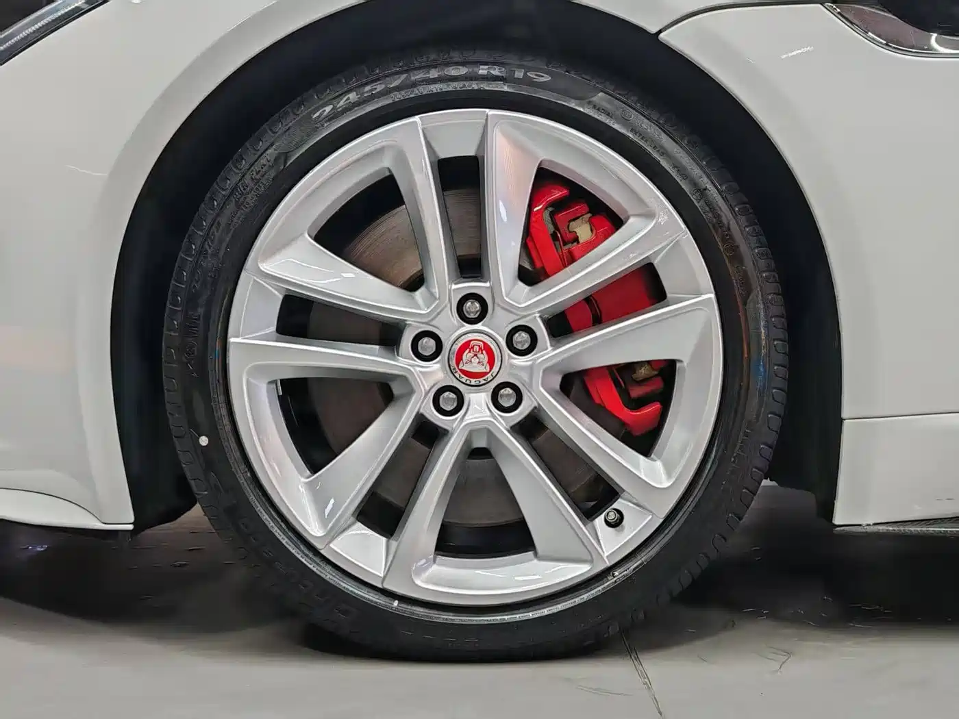 Фото 6 - Jaguar F-TYPE