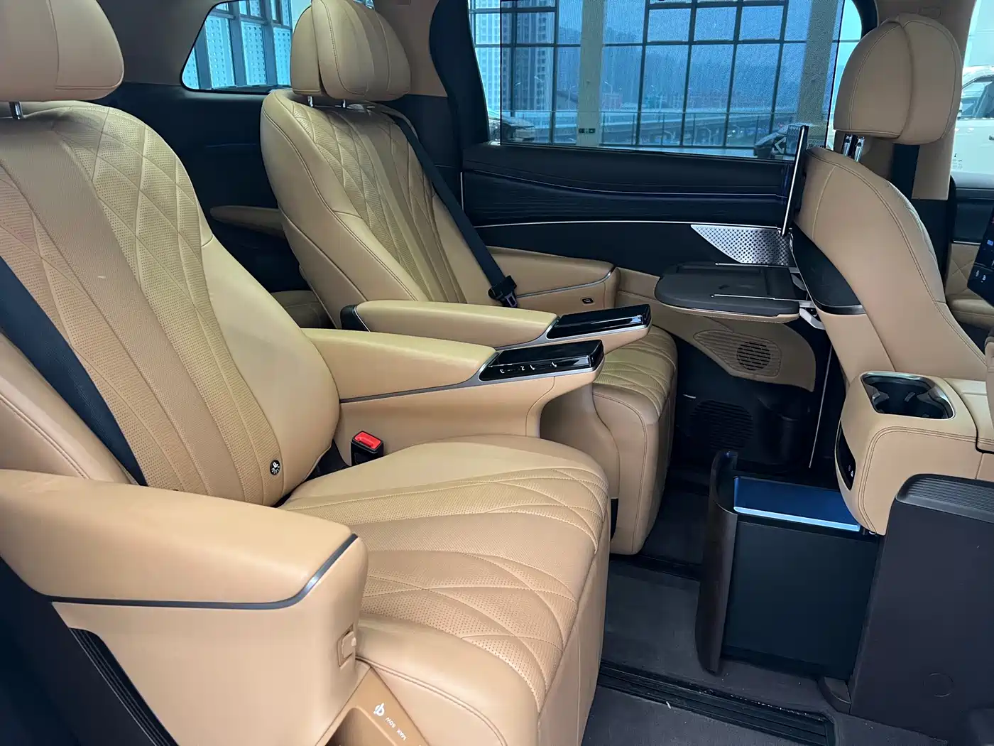 Denza D9 2025 Model DM-i Smart Drive Edition 1020 AWD Flagship фото 9