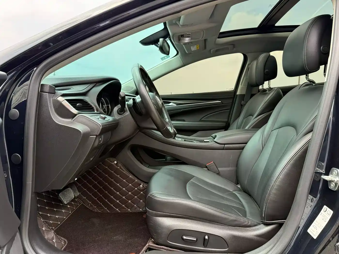 Buick LaCrosse 2019 28T Luxury Edition фото 4