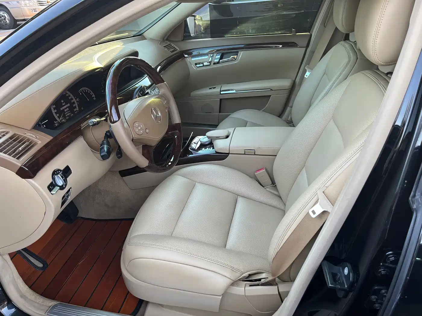 Mercedes-Benz S-Class 2010 2010 S 500 L 4MATIC